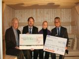 Spendenübergabe von Fischer & Plath und der Raiffeisenbank (12.04.2013)